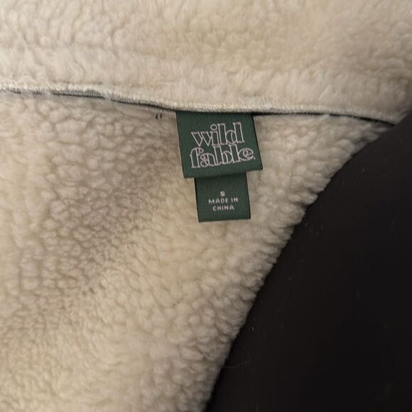 Wild Fable Sherpa Lined Faux Leather Zip Up Cropped Bomber Jacket - Picture 7 of 9